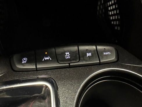 Used 2023 Chevrolet TrailBlazer RS w/ Convenience Package AWD/4WD image 21