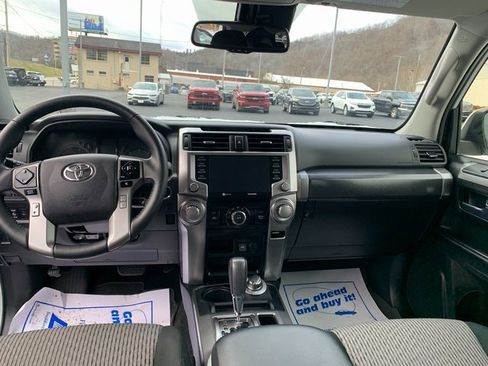 Used 2024 Toyota 4Runner SR5 image 11