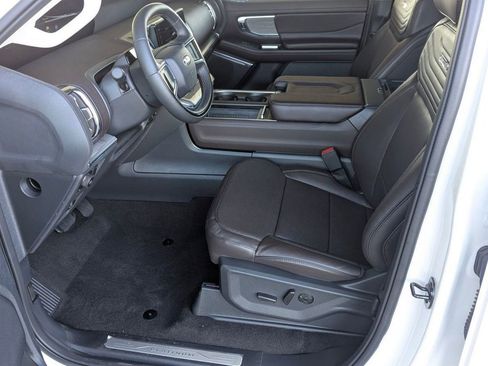 New 2025 Ford Expedition Max Platinum w/ Platinum Ultimate Package image 4