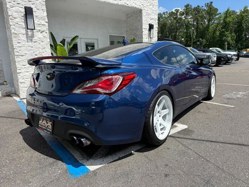 Used 2015 Hyundai Genesis 3.8 RWD image 16