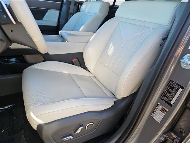 Used 2026 Hyundai Santa Fe SEL FWD image 15