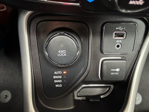 Used 2020 Jeep Compass Latitude AWD/4WD image 20