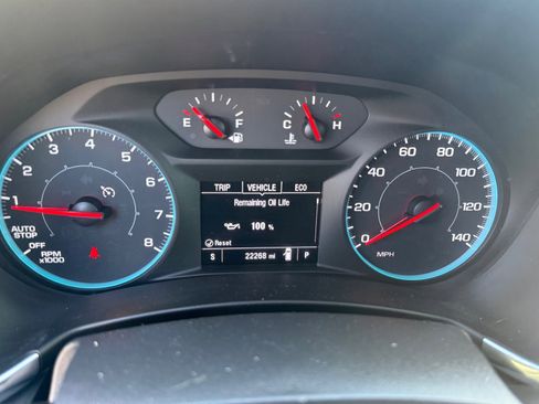 Used 2022 Chevrolet Equinox LS FWD image 11