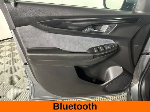 Used 2025 Chevrolet TrailBlazer LT AWD/4WD image 10