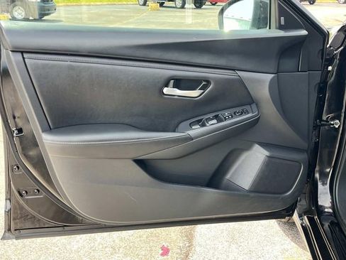 Used 2024 Nissan Sentra SV FWD image 27