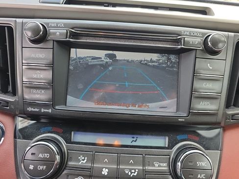 Used 2013 Toyota RAV4 Limited AWD/4WD image 18