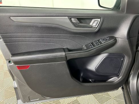 Used 2023 Ford Escape Active FWD image 11