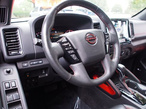 Used 2023 Nissan Frontier PRO-4X w/ Pro-4X Premium Package AWD/4WD image 16