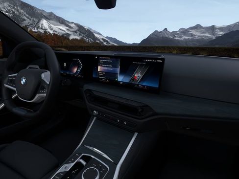 Used 2025 BMW 330i 330i w/ M Sport Package image 43