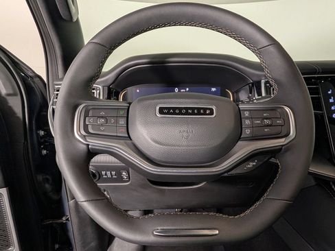 Used 2023 Jeep Wagoneer Series II RWD image 35