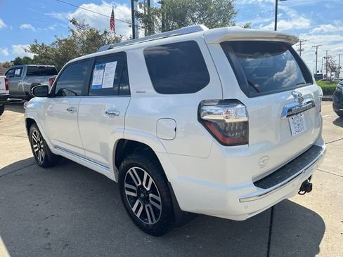 Used 2023 Toyota 4Runner Limited AWD/4WD image 6