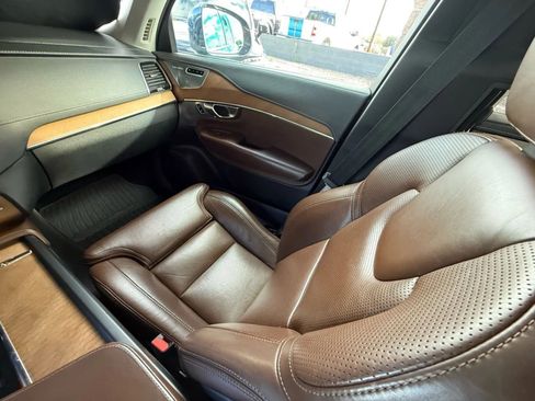 Used 2018 Volvo XC90 T6 Inscription w/ Convenience Package image 46