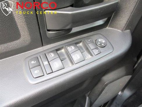 Used 2017 RAM 1500 Express w/ Black Ram 1500 Express Group image 13