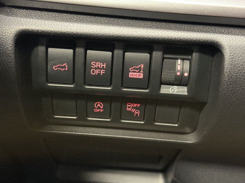Certified 2023 Subaru Forester Premium AWD/4WD image 26