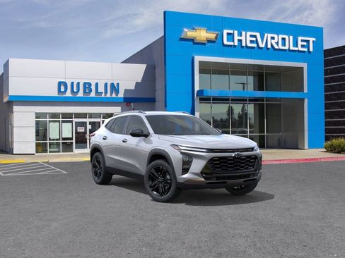 New 2026 Chevrolet Trax ACTIV image 2