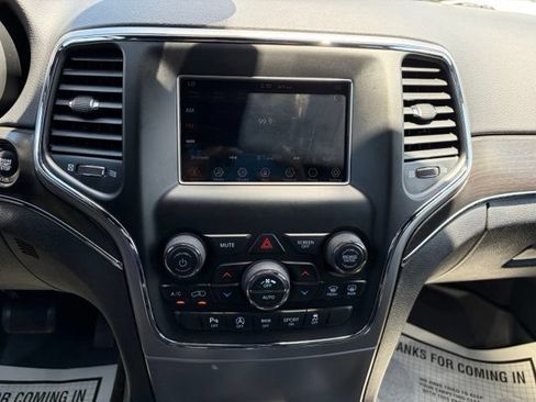 Used 2018 Jeep Grand Cherokee Limited w/ Trailer Tow Group IV AWD/4WD image 23