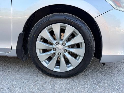 Used 2014 Honda Accord Touring image 29