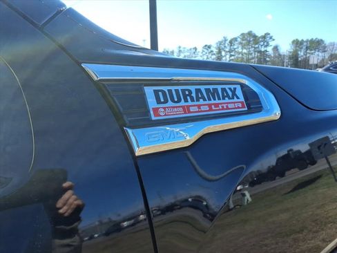 Used 2020 GMC Sierra 2500 Denali w/ Denali Ultimate Package image 9