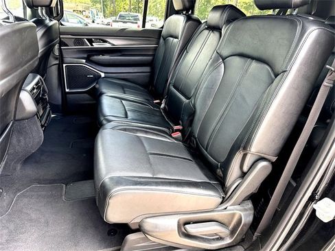Used 2024 Jeep Wagoneer L Series II w/ Flexible Seating Group image 25