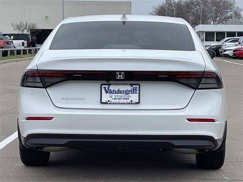 Certified 2025 Honda Accord LX image 5