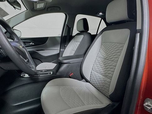 Used 2020 Chevrolet Equinox LS w/ LS Convenience Package image 11