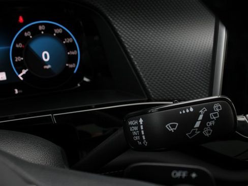 New 2025 Volkswagen Atlas Cross Sport SEL R-Line image 15