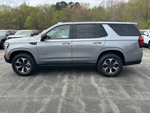 New 2026 GMC Yukon AT4 w/ AT4 Premium Plus Package image 9