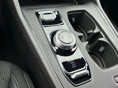 New 2026 Jeep Cherokee Laredo image 24