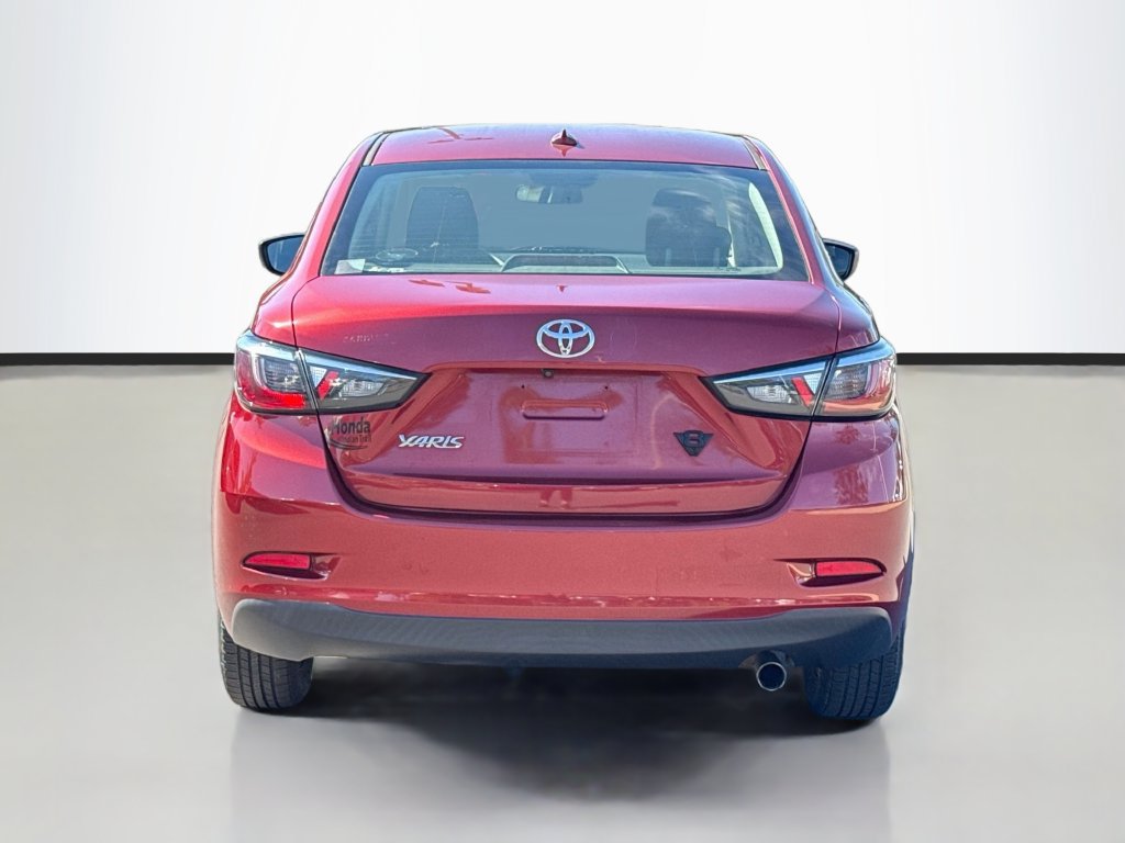 Used 2019 Toyota Yaris L FWD image 6