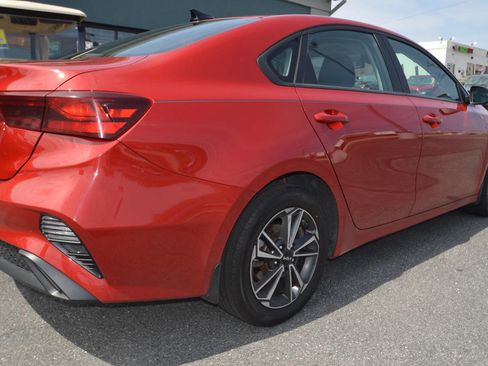 Used 2023 Kia Forte LXS w/ LXS Technology Package image 5