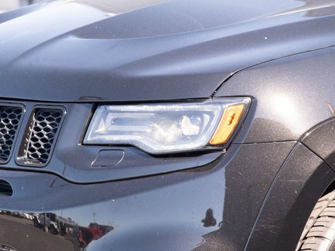 Used 2020 Jeep Grand Cherokee SRT AWD/4WD image 23