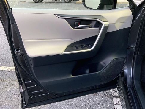 Used 2024 Toyota RAV4 XLE image 21