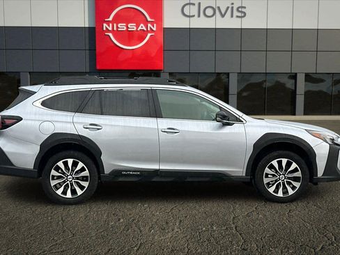 Used 2023 Subaru Outback Limited image 9