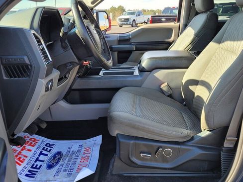 Used 2017 Ford F150 XLT w/ Equipment Group 302A Luxury image 5