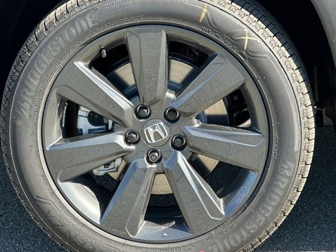 New 2026 Honda Pilot Sport image 33