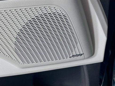 Used 2024 Kia Carnival SX Prestige image 18