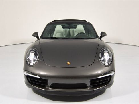 Used 2014 Porsche 911 Targa 4S AWD/4WD image 3