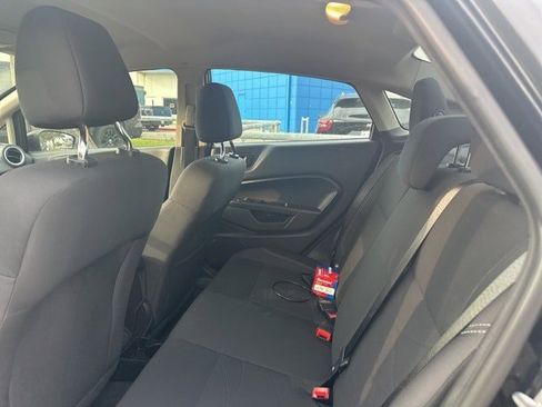 Used 2019 Ford Fiesta SE image 5