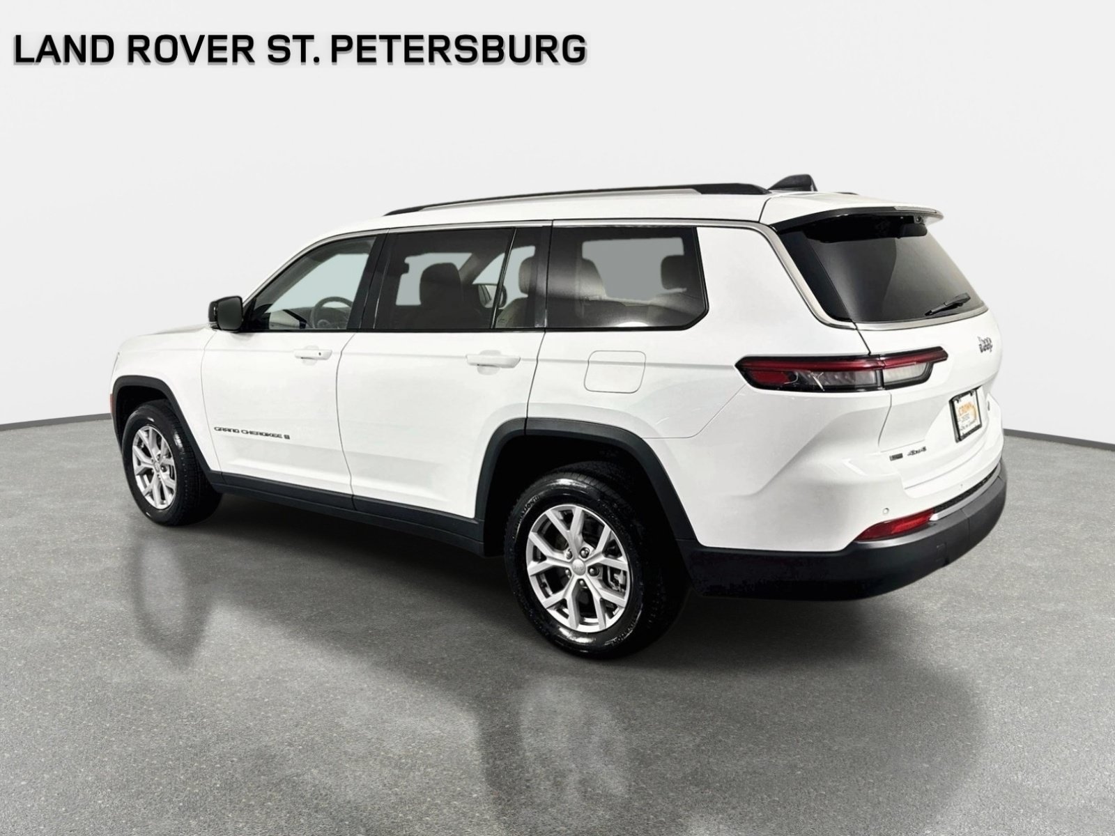 Used 2022 Jeep Grand Cherokee L Limited w/ Luxury Tech Group II AWD/4WD image 8