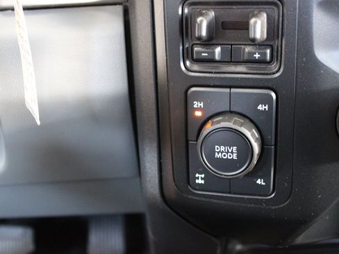Used 2024 Ford F250 XL w/ FX4 Off-Road Package AWD/4WD image 30