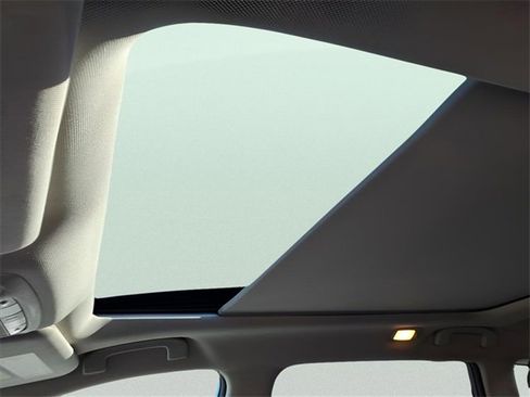 Used 2015 Nissan Rogue SL w/ SL Premium Package image 9