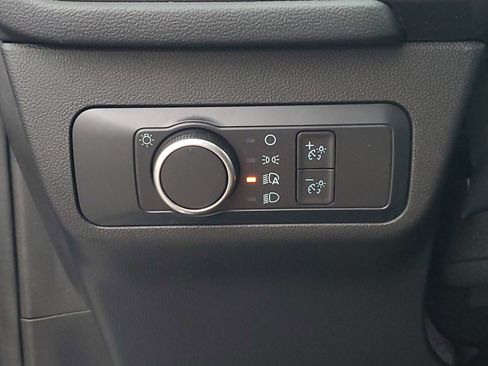 Used 2022 Ford Escape SE w/ SE Sport Appearance Package image 14