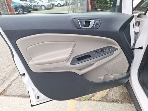 Used 2018 Ford EcoSport Titanium image 13