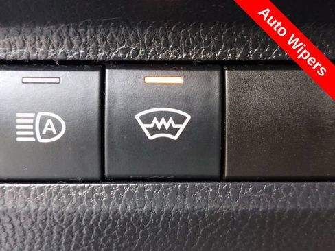Used 2023 Toyota RAV4 XLE w/ XLE Grade Weather Package AWD/4WD image 14
