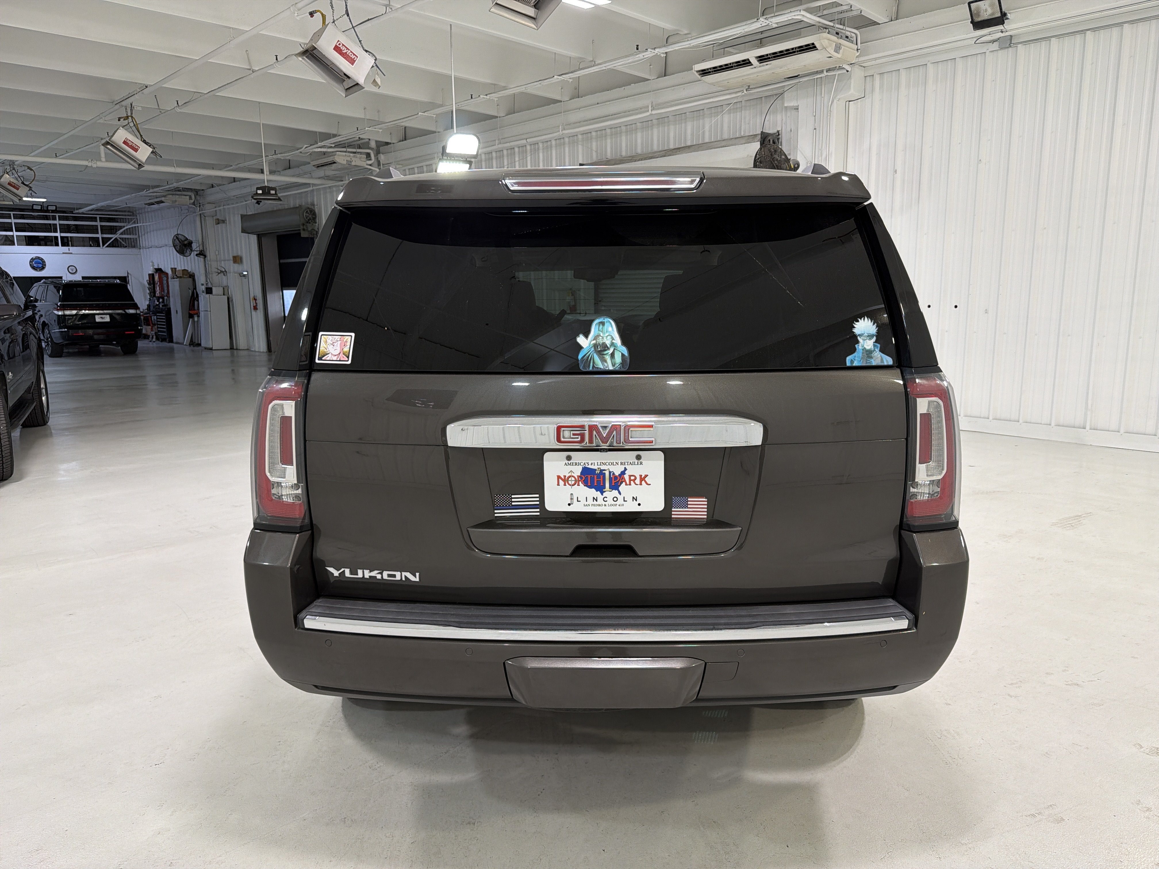 Used 2019 GMC Yukon Denali w/ Denali Ultimate Package RWD image 4
