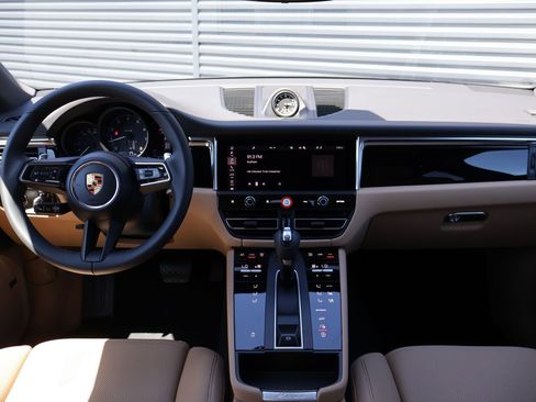 New 2026 Porsche Macan AWD/4WD image 22