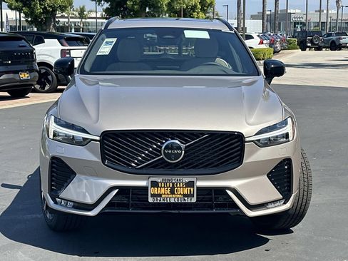 New 2026 Volvo XC60 B5 Plus w/ Protection Package Premier image 2