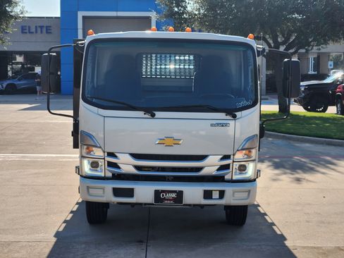 New 2024 Chevrolet Low Cab Forward image 9