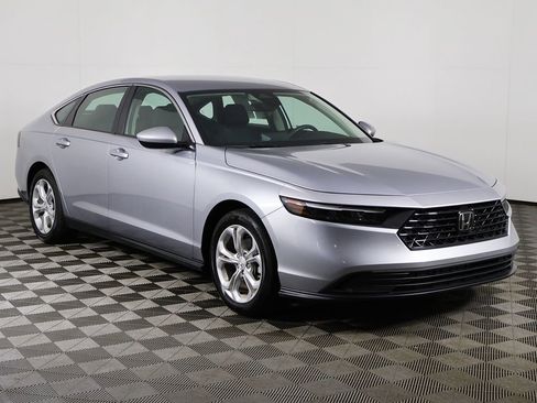 Used 2023 Honda Accord LX image 2