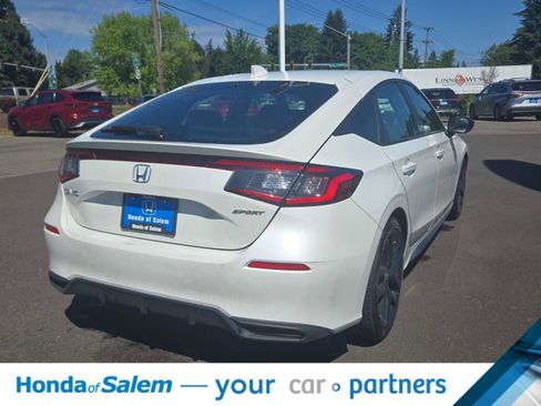 Used 2023 Honda Civic Sport image 4